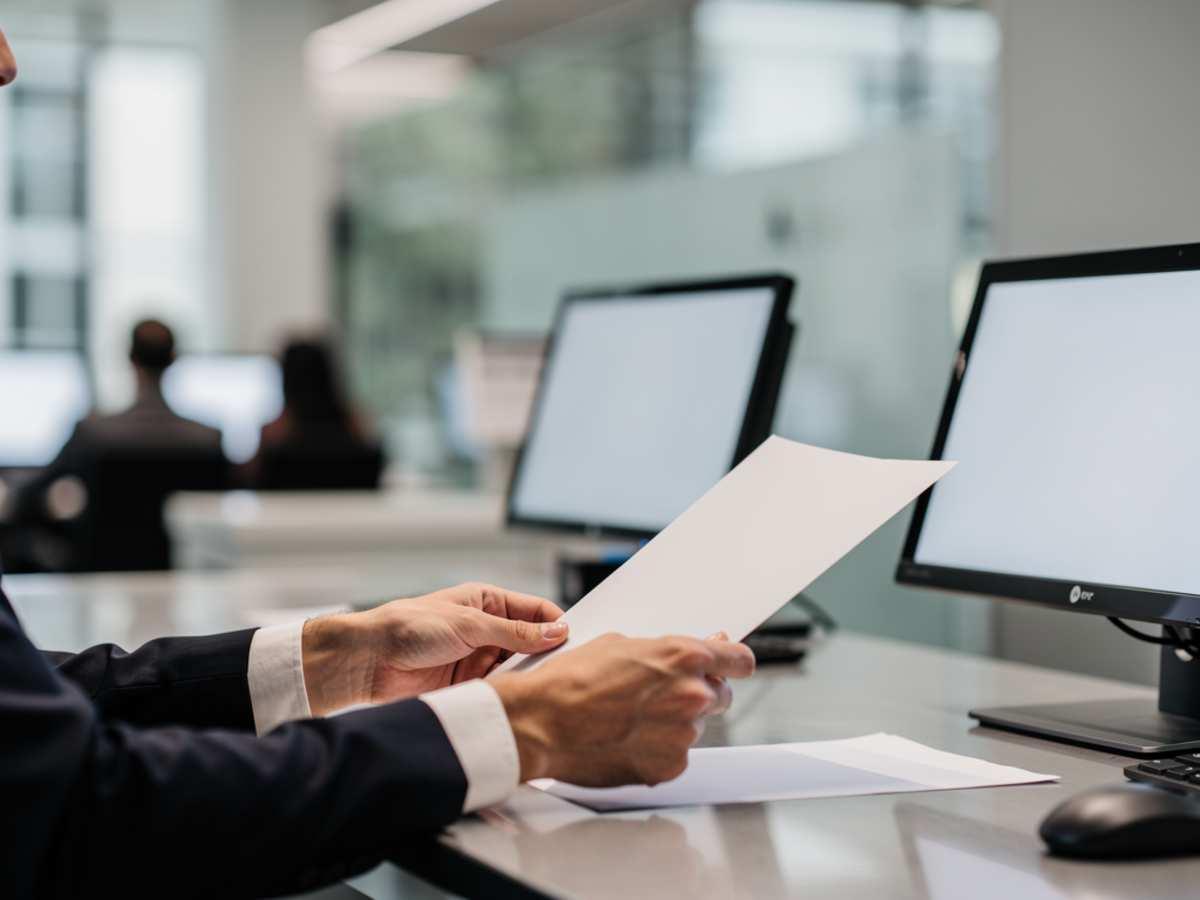 Банк России рекомендовал кредитным организациям оперативно сообщать о причинах блокировки счетов