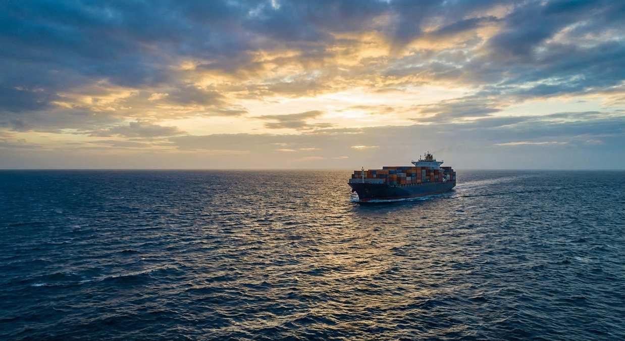 Иран и Оман подготовят протокол для контроля за Ормузским проливом