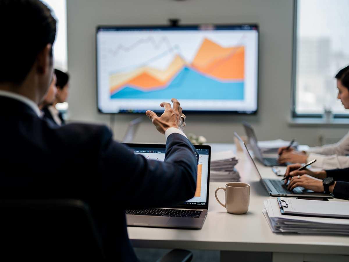 Индекс потребительских настроений в США обновил исторический минимум