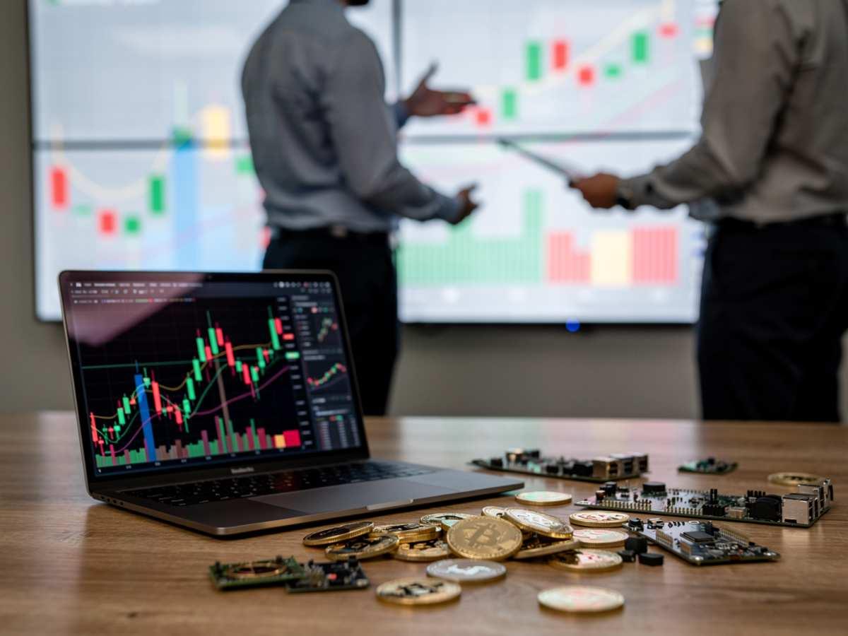 Кабмин предложил ввести уголовную ответственность за нелегальный оборот криптовалют