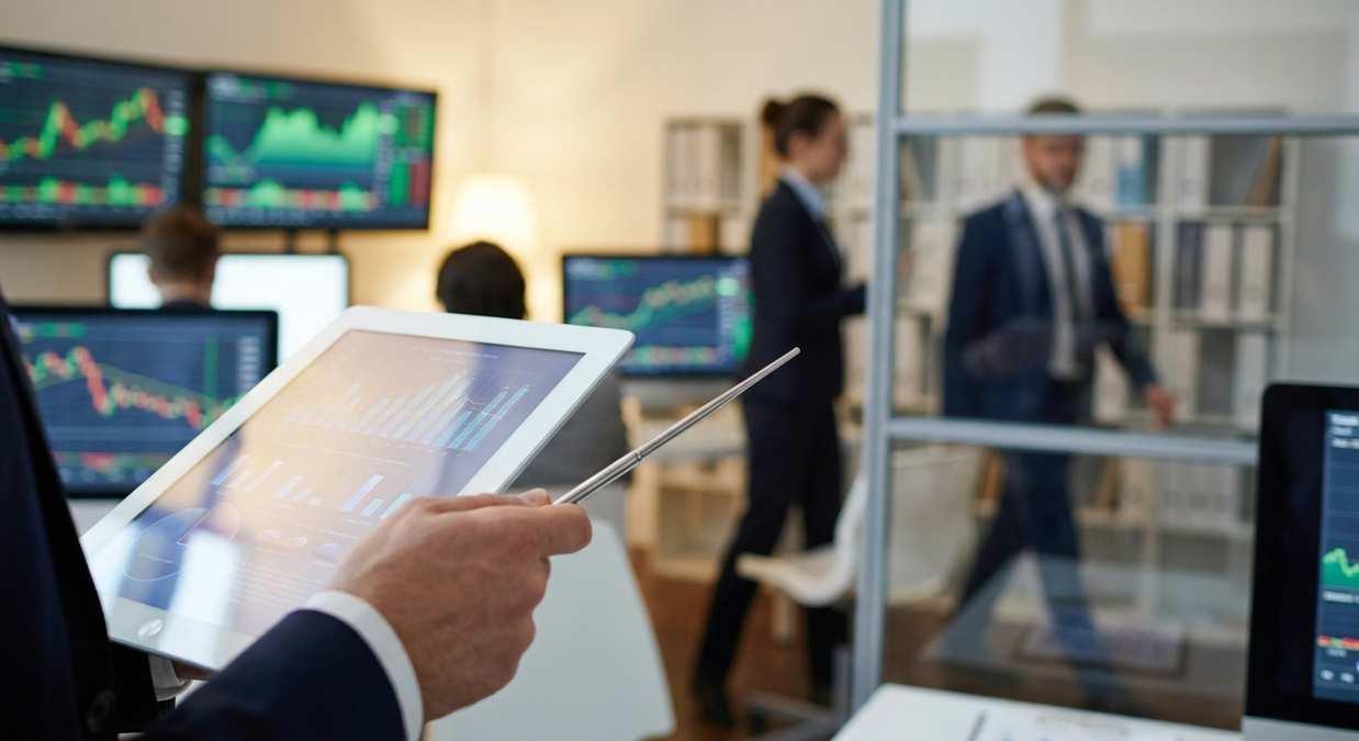 Российский фондовый рынок завершил торги ростом ключевых индексов