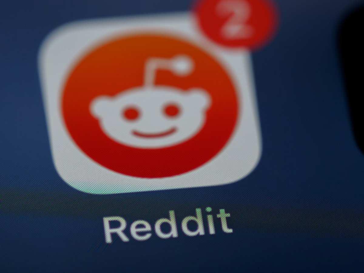 Выручка Reddit взлетела на 69% и превзошла ожидания экспертов