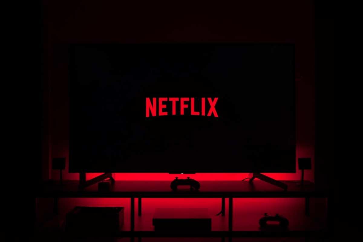 Акции Netflix обрушились на 7% после публикации квартального отчета