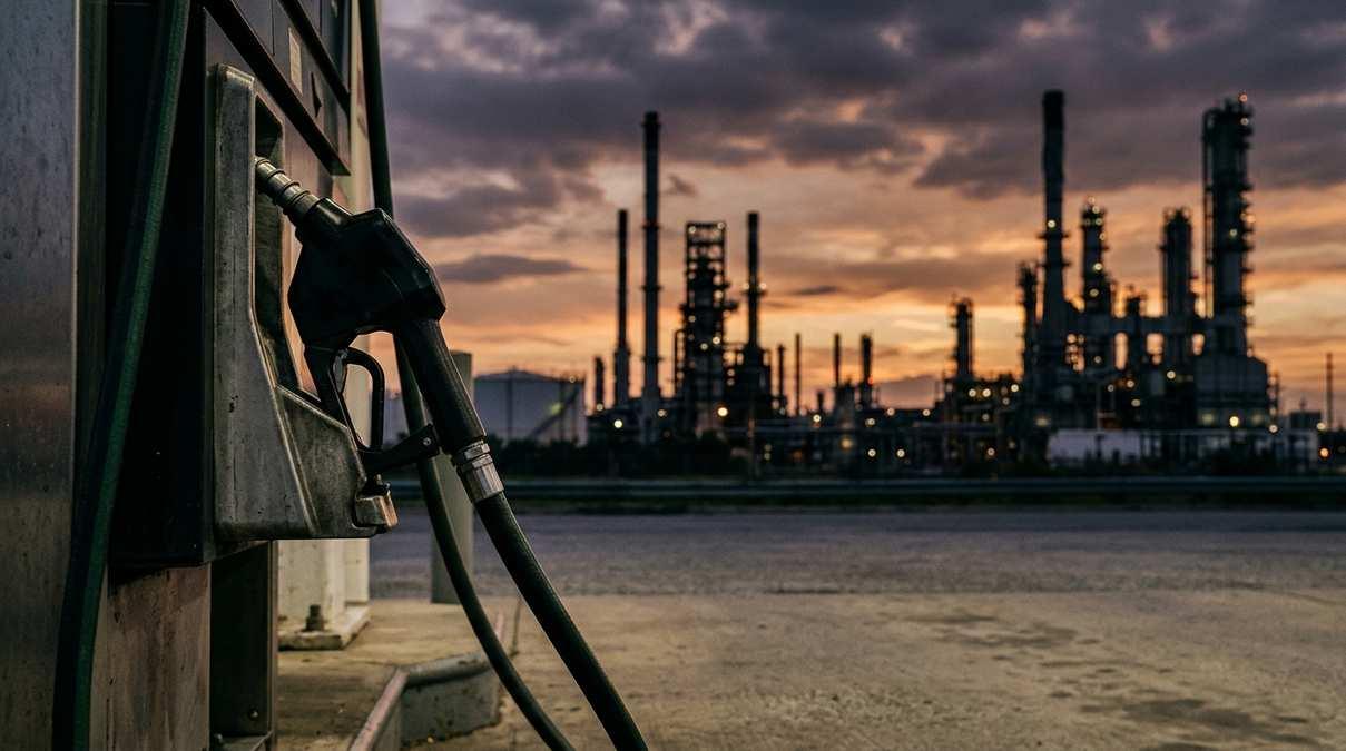 Биржевая стоимость бензина Аи-95 в России увеличилась на 2,78% за неделю