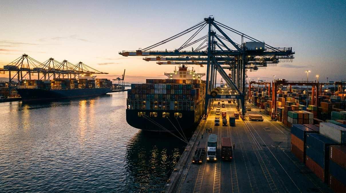 Мурманский морской торговый порт сократил грузооборот на 30 процентов в 2026 году