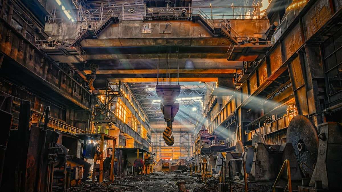 Уральская сталь сократила выпуск стали на 10,4% в первом полугодии