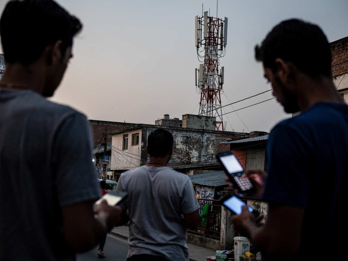 Государство продлит использование сетей 2G в России до 2036 года