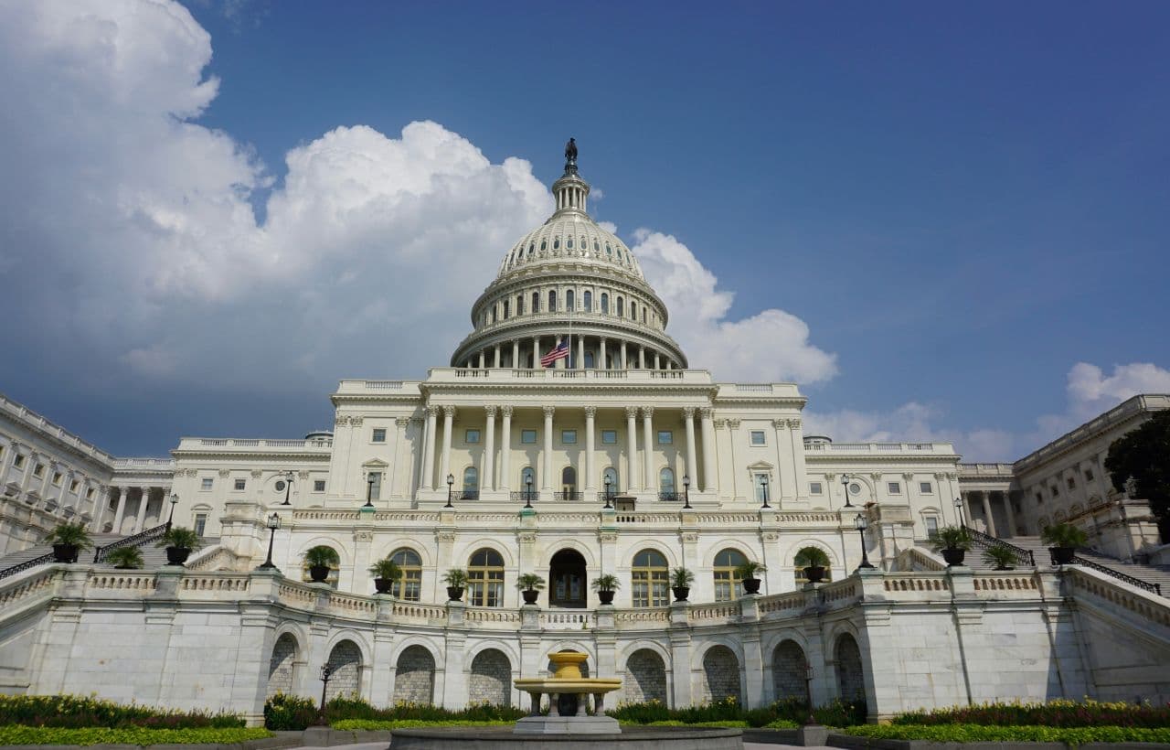 США предложили союзникам смягчить санкции против России