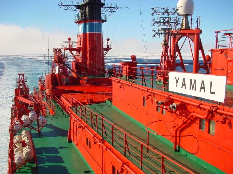 Завод Ямал СПГ завершает навигацию по Севморпути в 2025 году