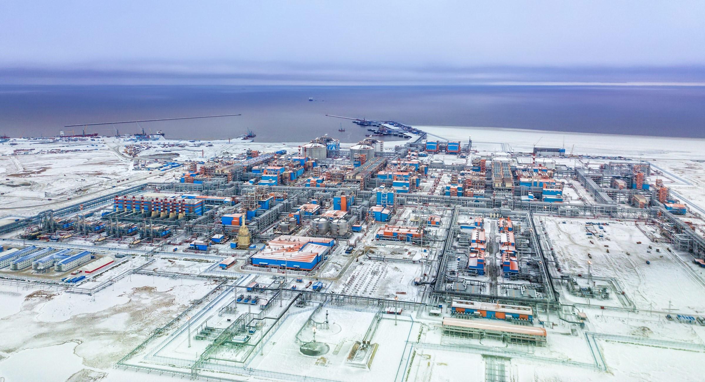 Новатэк заморозил СПГ-проекты в Мурманске и на Ямале