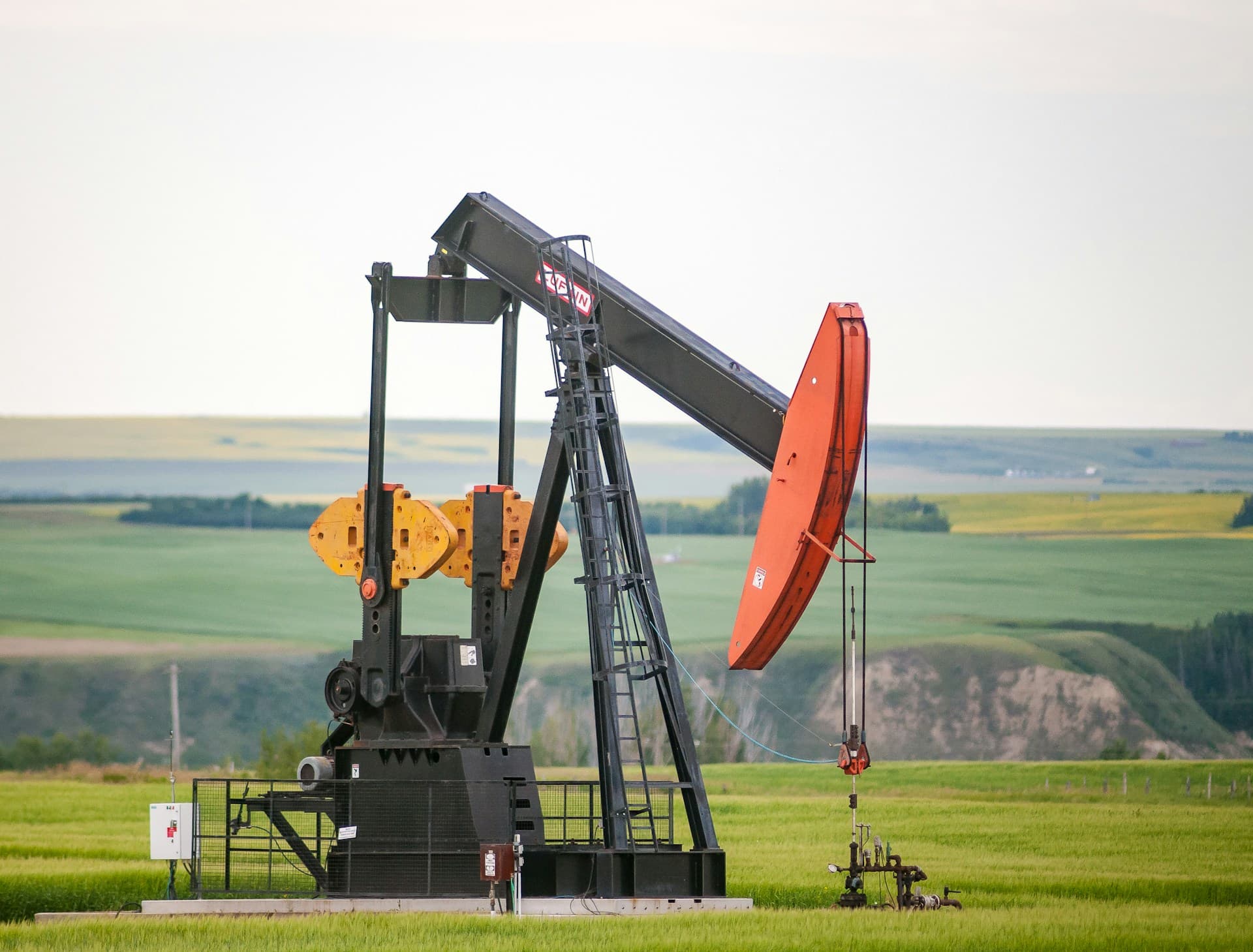 ОПЕК+ увеличит добычу нефти в августе на 502 тыс. баррелей в сутки
