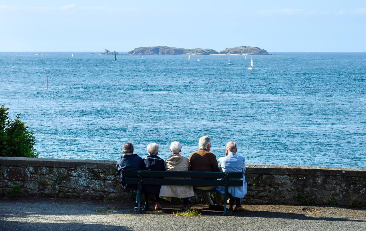 В Госдуме предложили выплачивать надбавку к пенсии с 70 лет