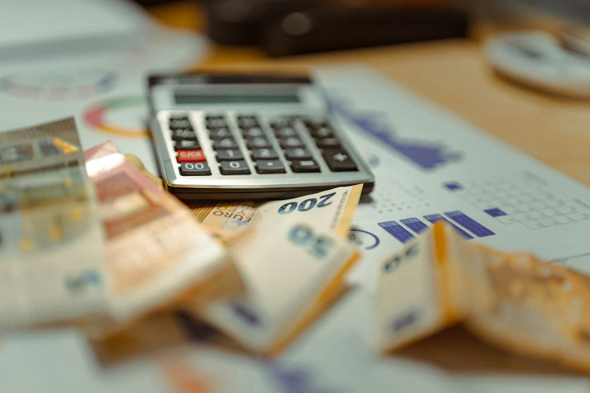 Чистая прибыль ВТБ в первом полугодии выросла на 1,2%