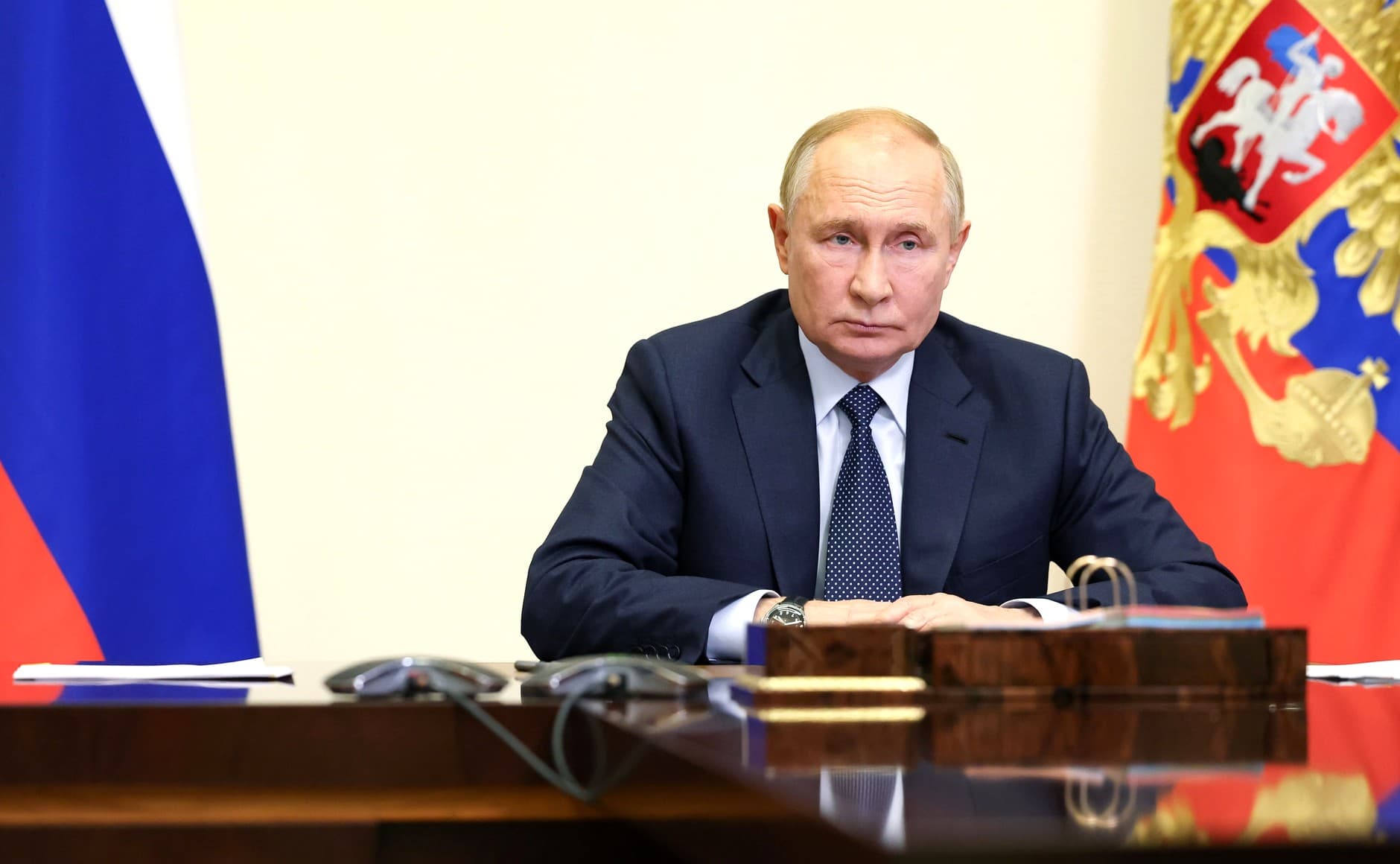 Китай предложил провести саммит для встречи Путина и Трампа
