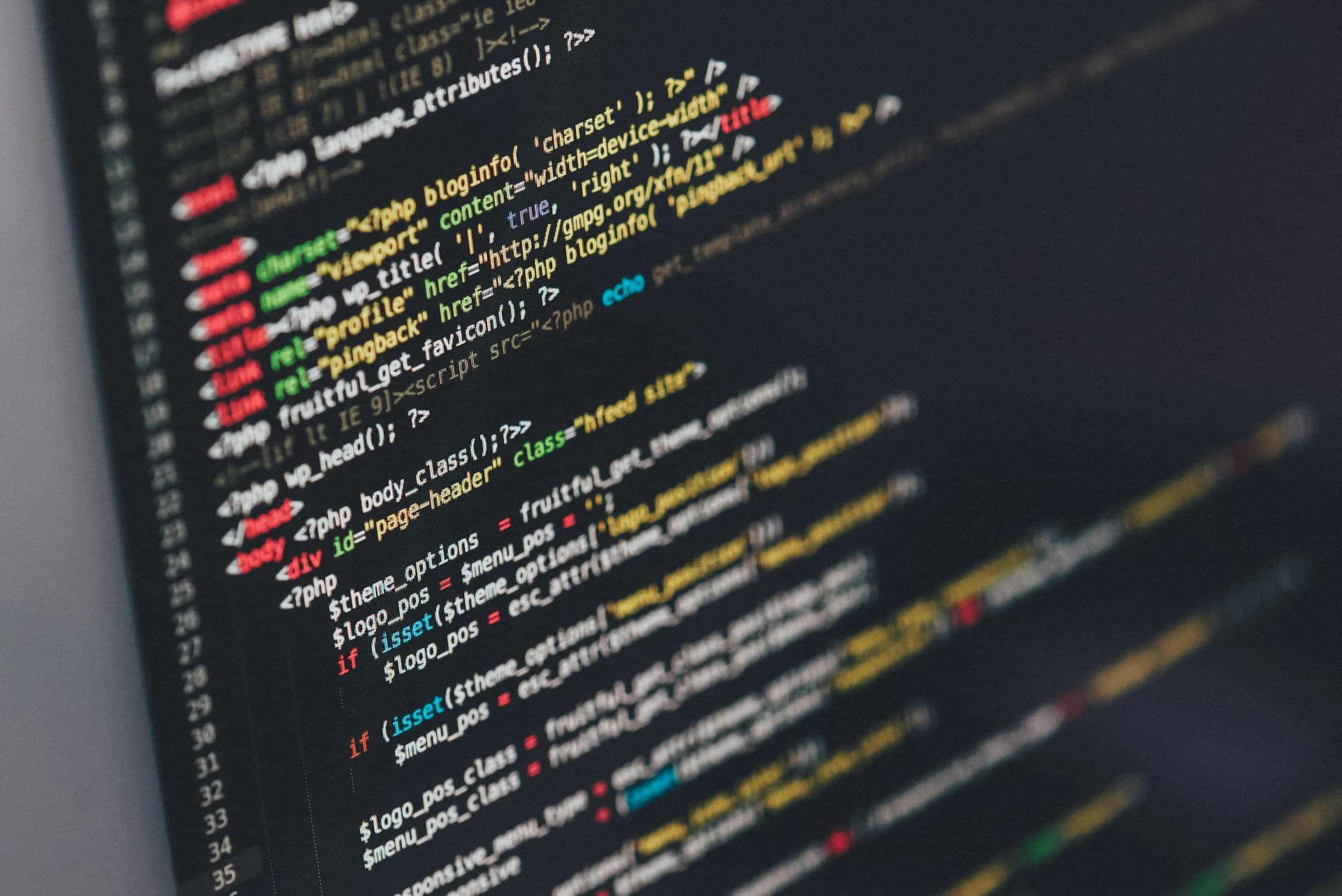 Минцифры смягчает требования к IT-разработкам госкомпаний