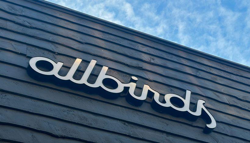 Allbirds сменила бизнес на ИИ и взлетела на бирже почти в 7 раз