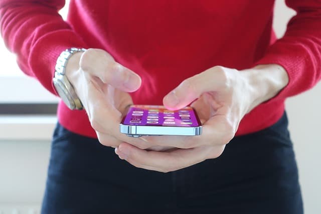 Apple перенесет сборку iPhone для США в Индию из-за пошлин