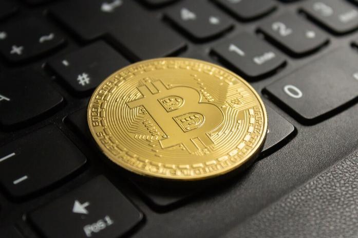 Совкомбанк планирует запустить операции с криптовалютами в 2026 году