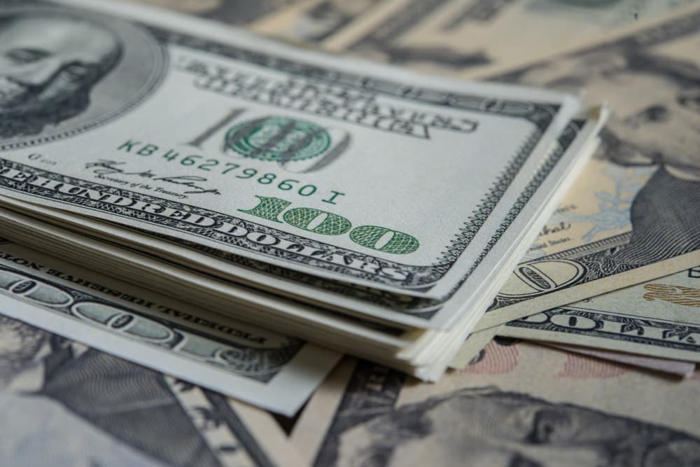 Минфин направил ₽6,9 млрд на выплаты по еврооблигациям