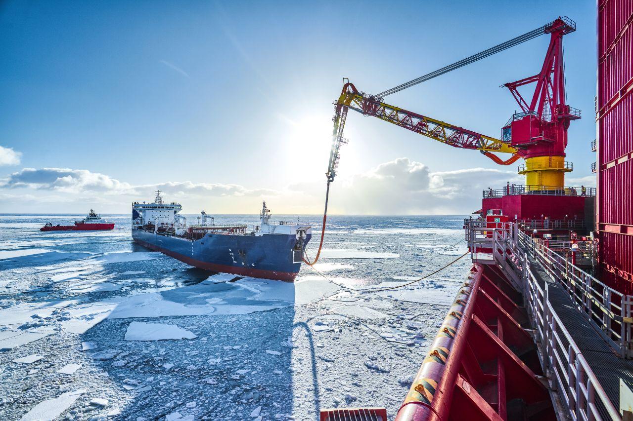 Чистая прибыль Газпром нефти в первом полугодии снизилась на 54,2%