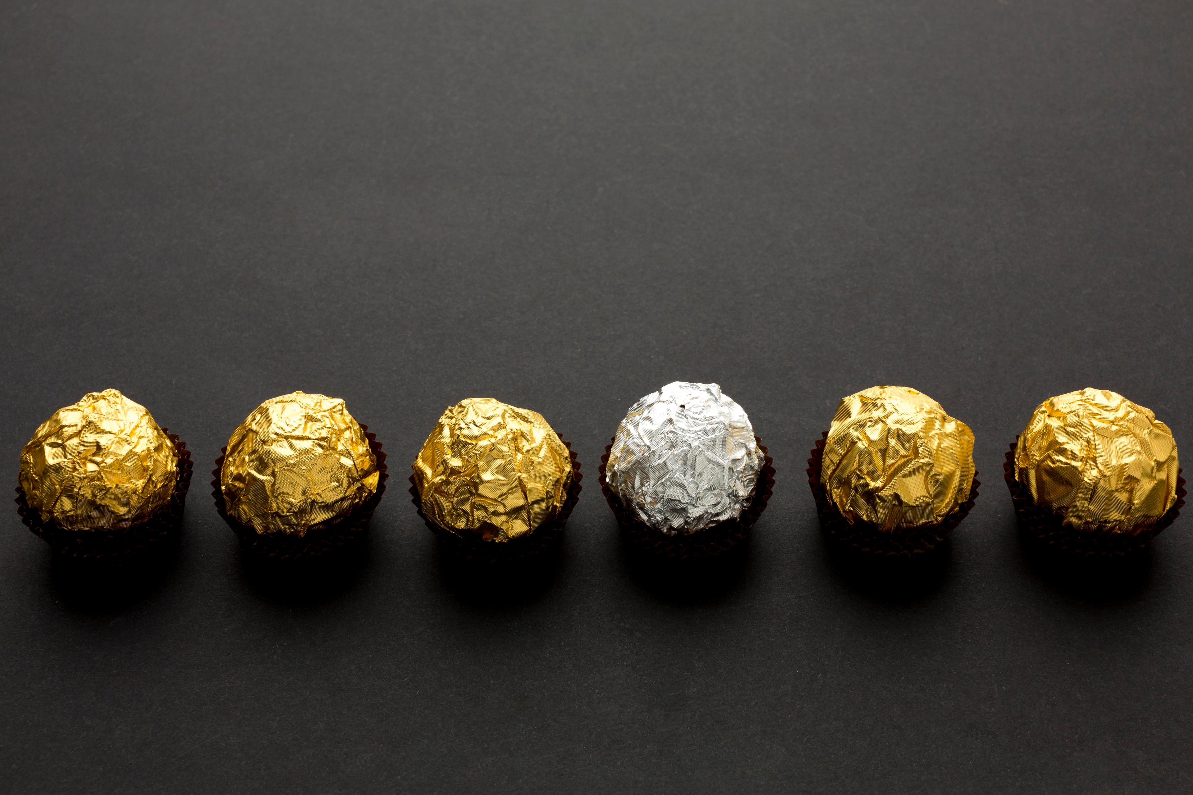 Центробанки начали продавать золото: разворот тренда или временная пауза