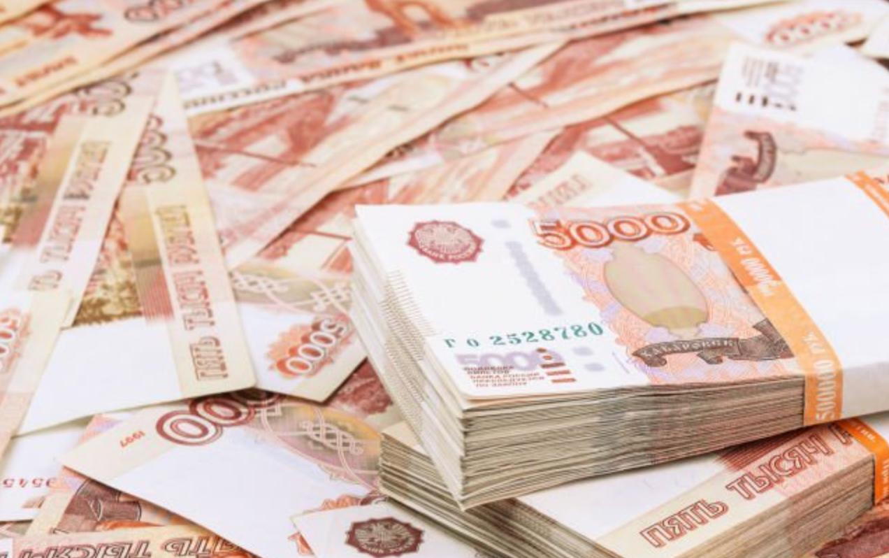 Рубль возглавил список подорожавших к доллару валют в 2025 году