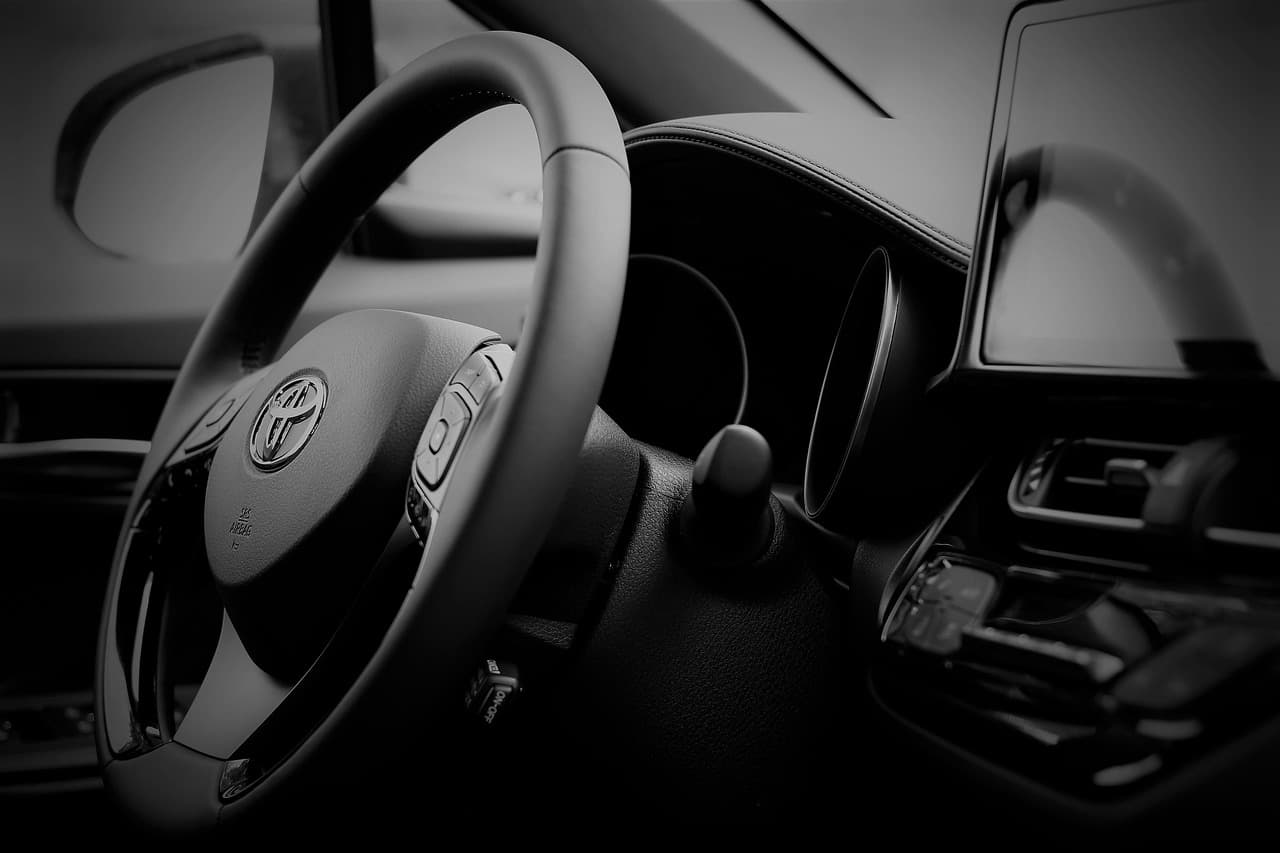 Импорт новых автомобилей в Россию за первое полугодие снизился на 63%
